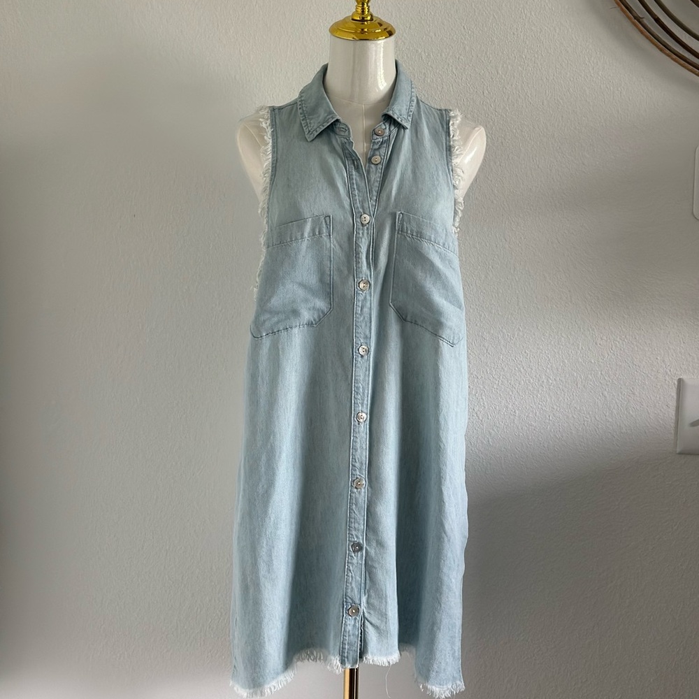 Light Blue Sleeveless Denim Dress